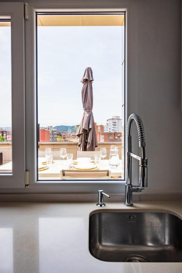 Lujoso Atico Entre 2 Playas Con Garaje, Terraza, Vistas Y Wifi Lägenhet Gijón Exteriör bild